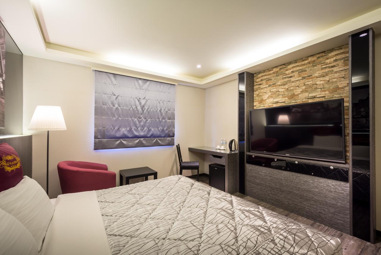 Carnival Motel Taipei Dış mekan fotoğraf
