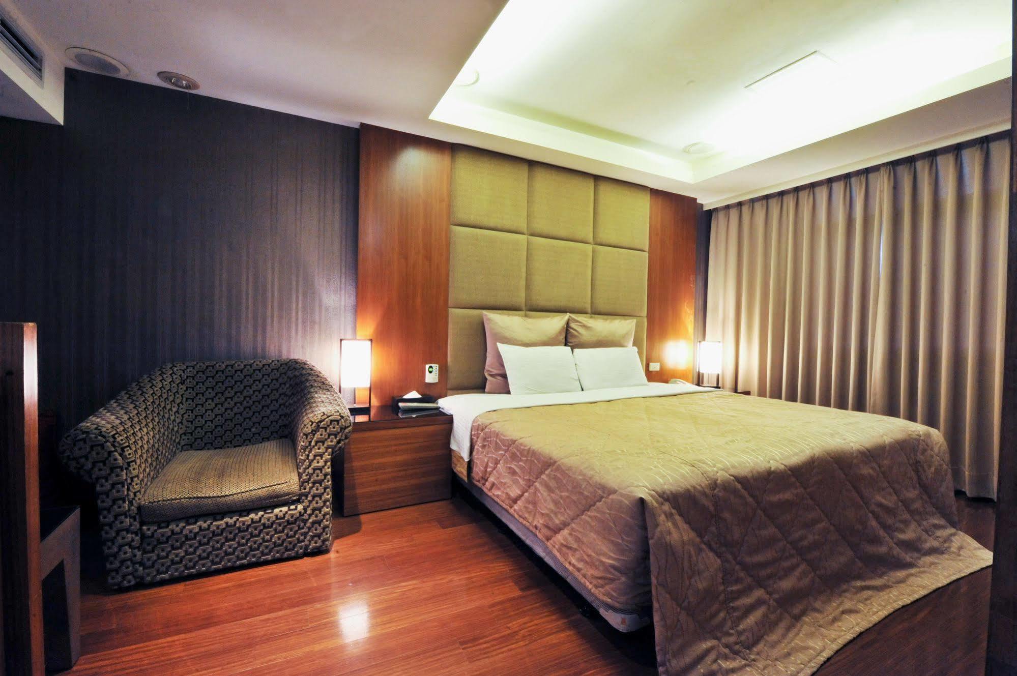 Carnival Motel Taipei Dış mekan fotoğraf